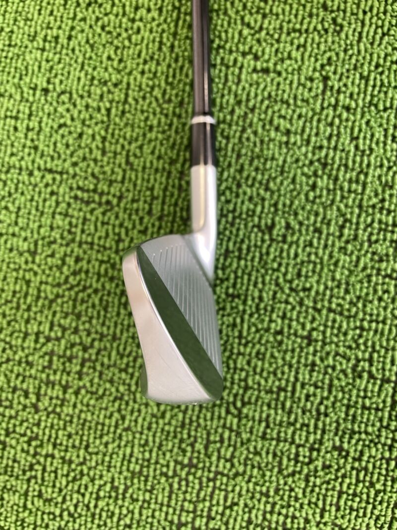 プロギア03IRONヘッドのトゥ側部分