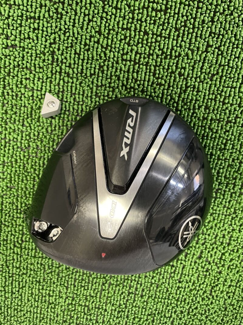 DD-2ドライバーヘッドのソール部分とウェイト