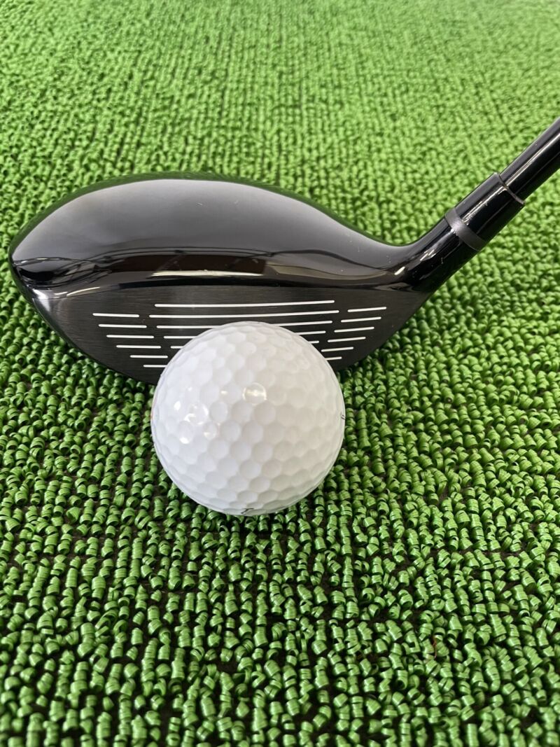 RMX DDフェアウェイウッドのフェース面とボール