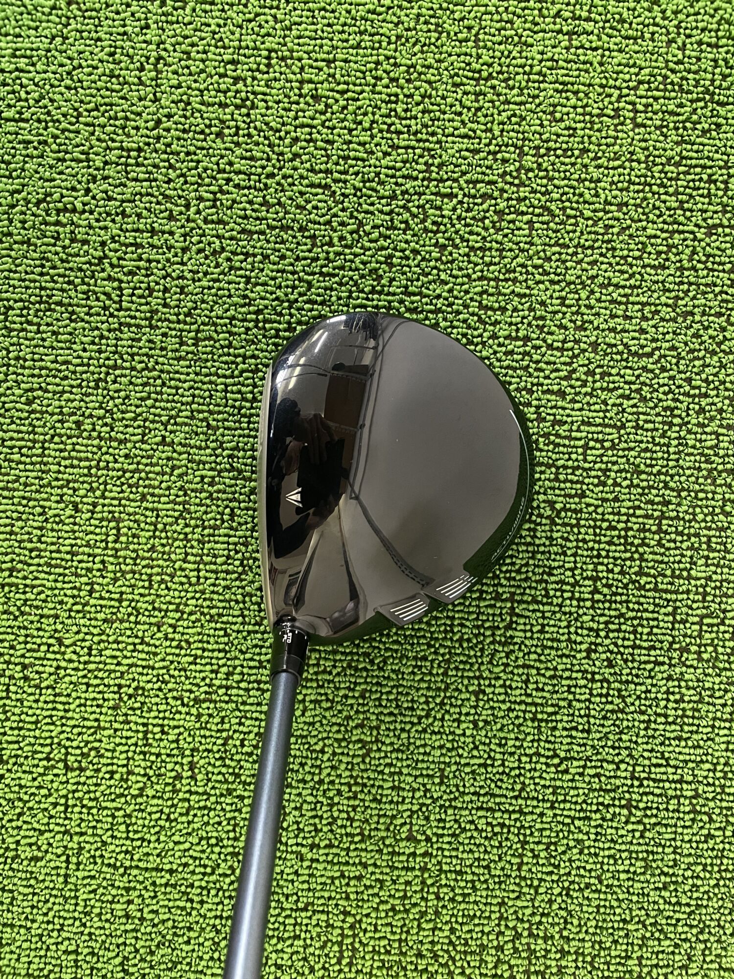 ゼクシオ14ドライバーヘッドのクラウン部分