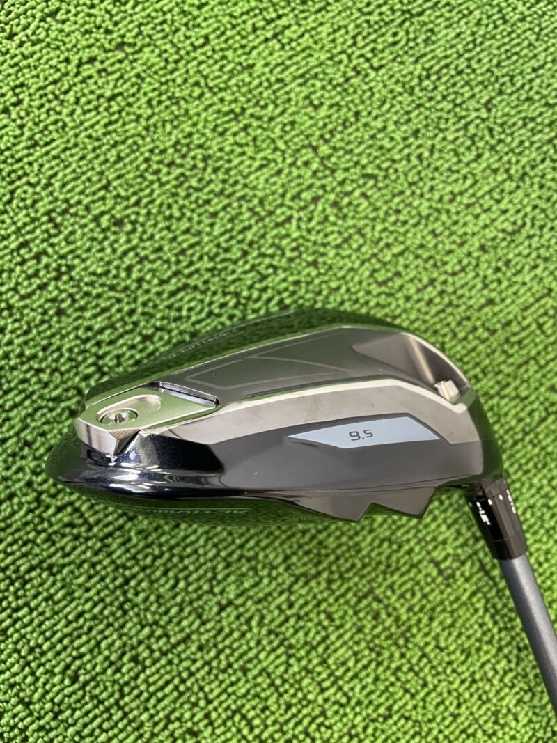 XXIO14ドライバーヘッドのソールヒール側部分