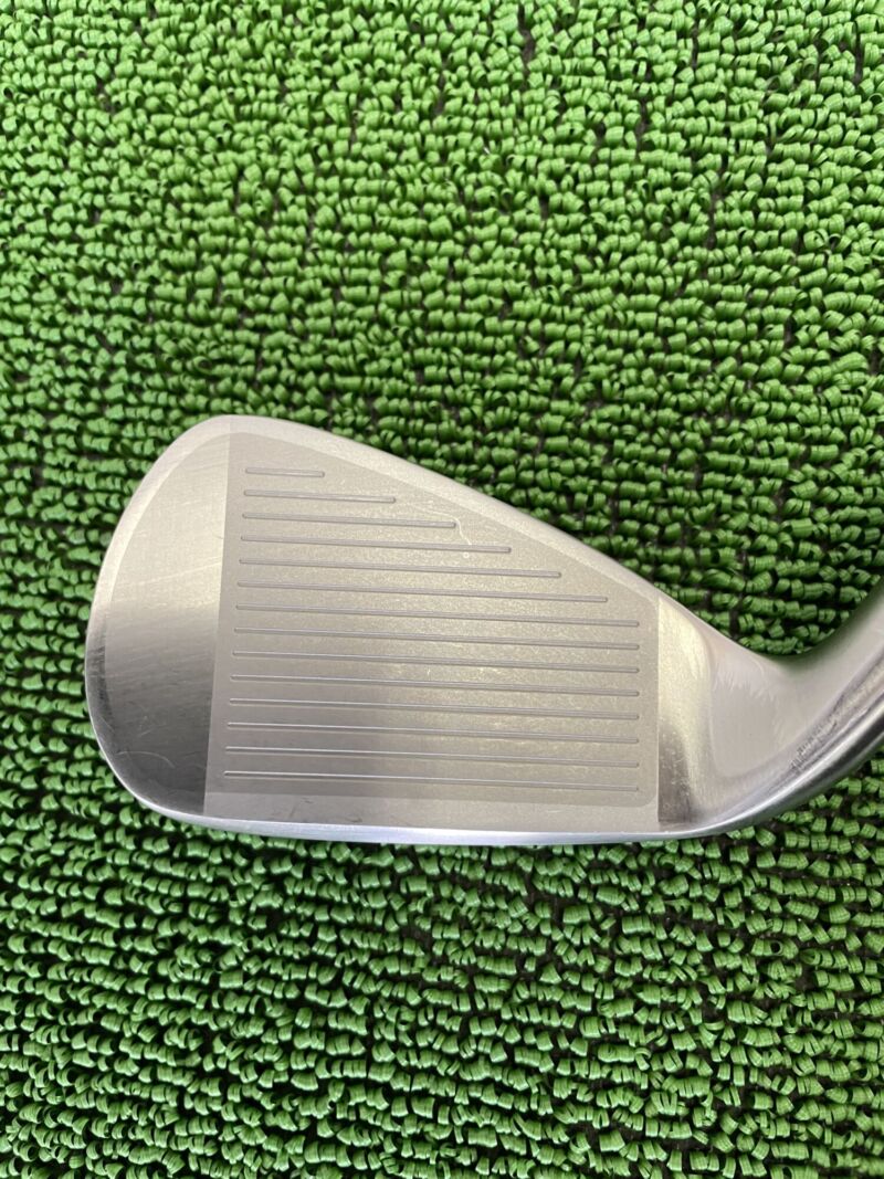 XXIO14アイアンヘッドのフェース面