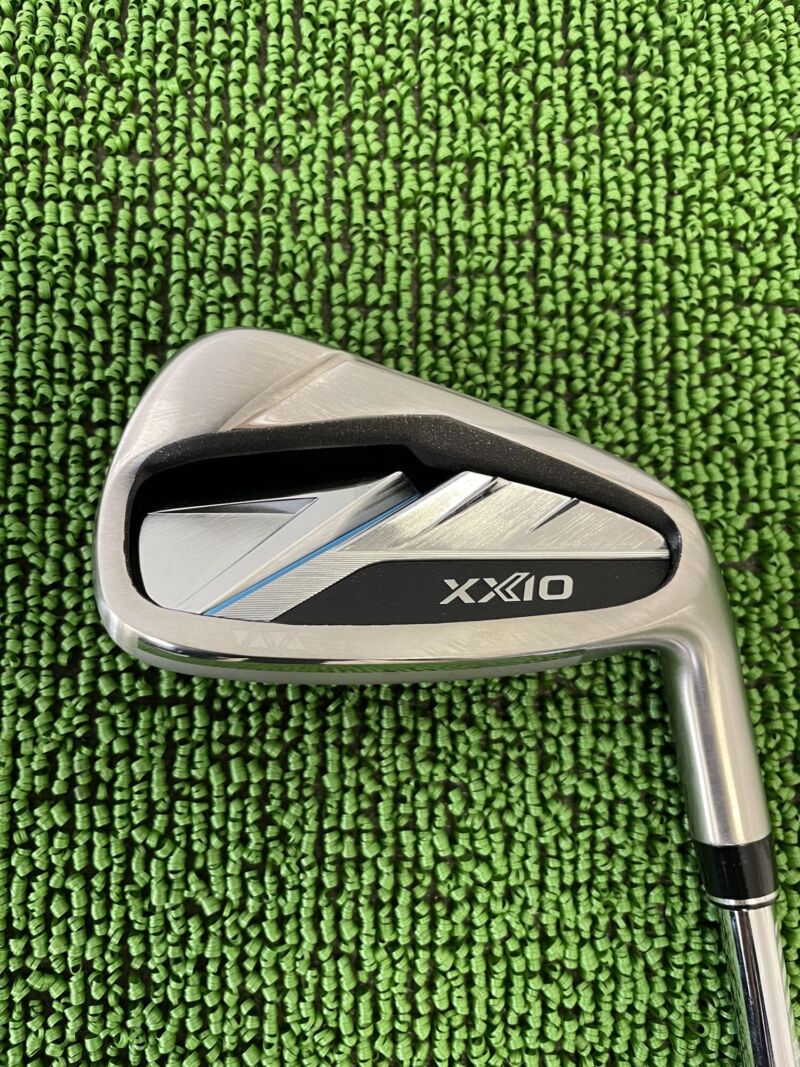 XXIO14アイアンヘッドのバックフェース