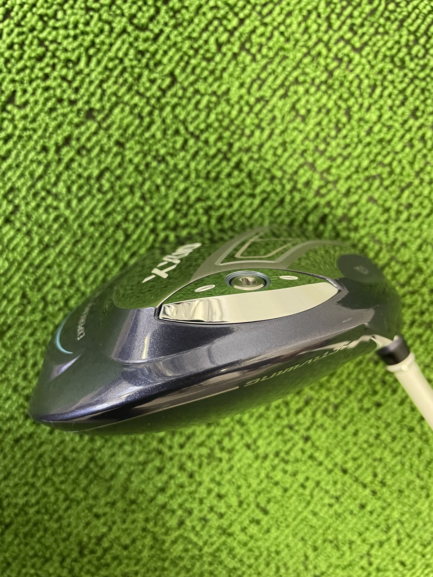 XXIO14レディスドライバーヘッドのバックフェースとソール部分