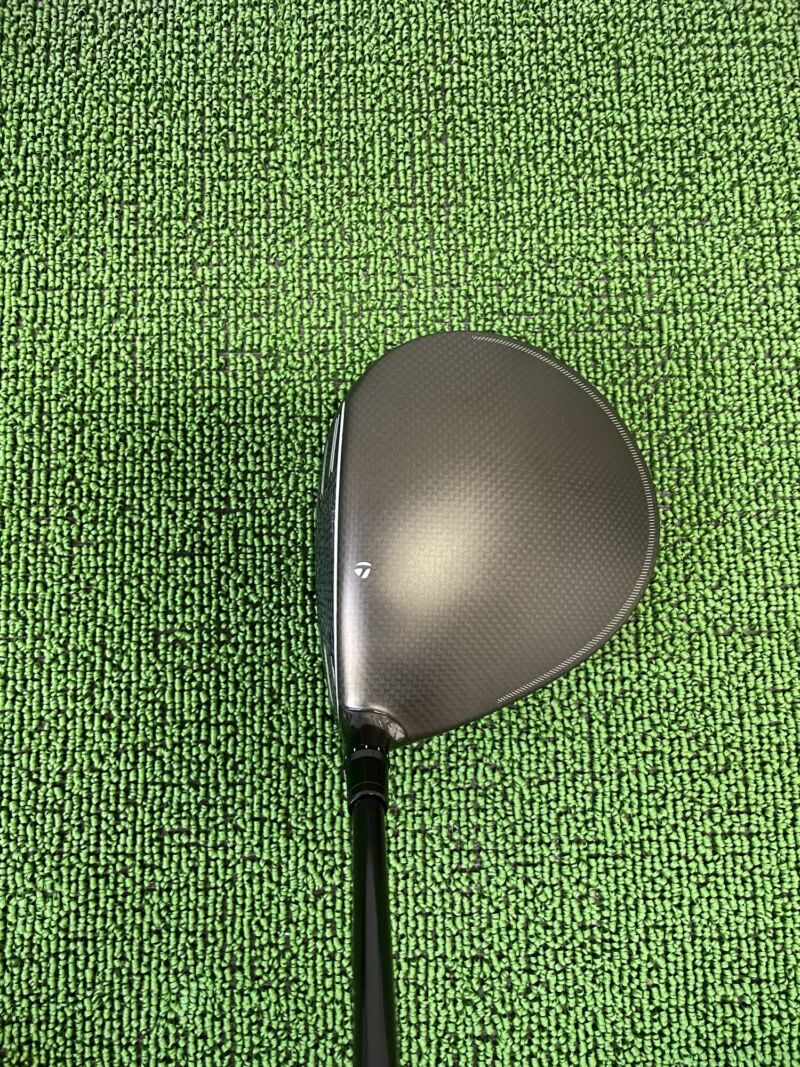 Qi4Dドライバーヘッドのクラウン部分