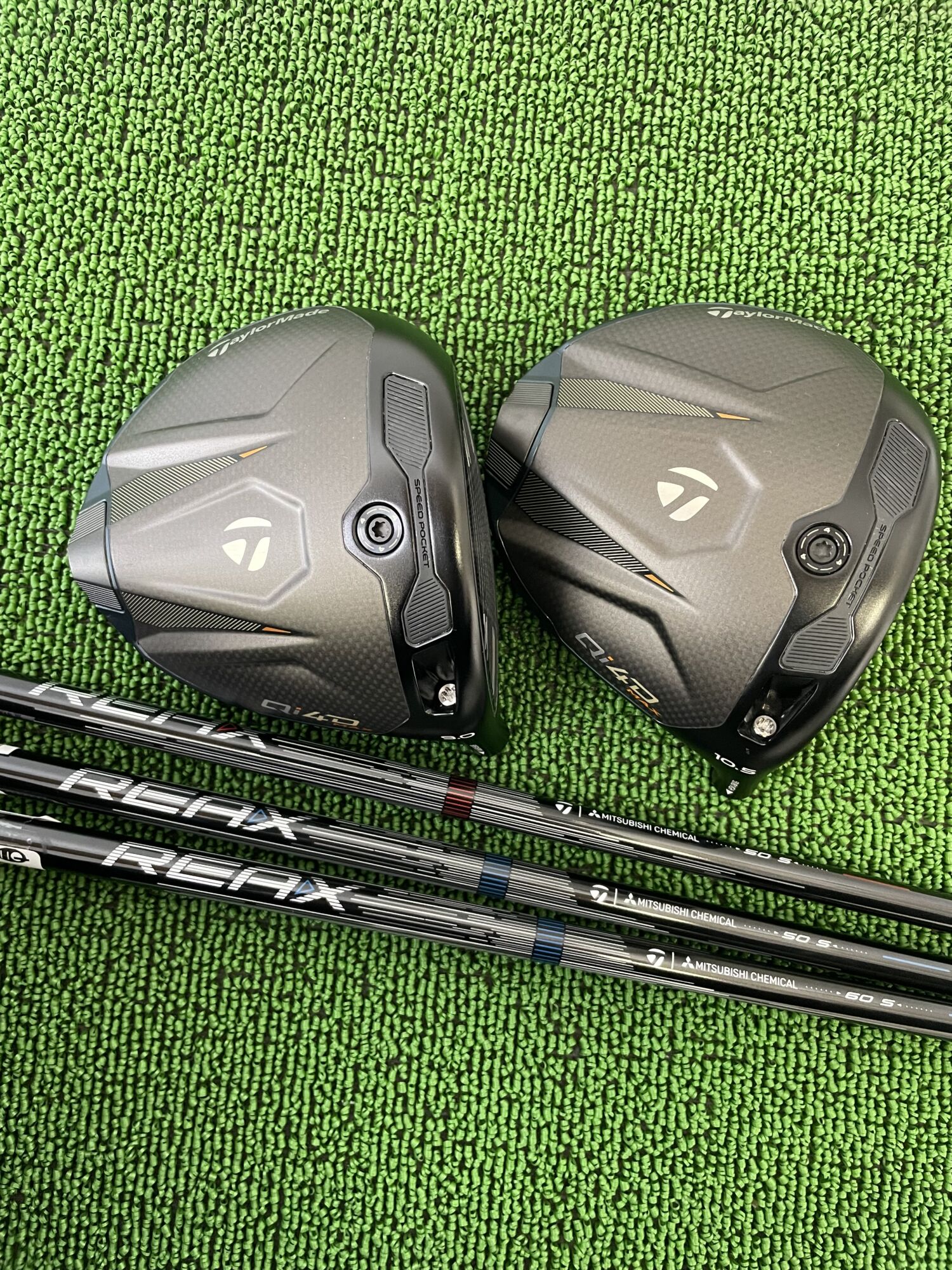 Qi4D MAXドライバーヘッドのソール部分と純正シャフト