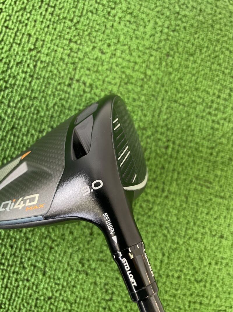 Qi4D MAXドライバーヘッドのネック部分