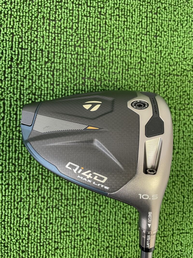 Qi4D MAX LITE ドライバーヘッドのソール部分