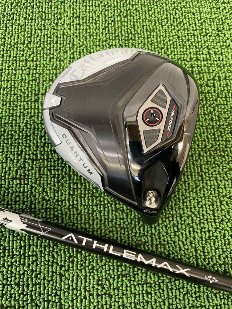 クアンタムマックスドライバーヘッドのソール部分とシャフト