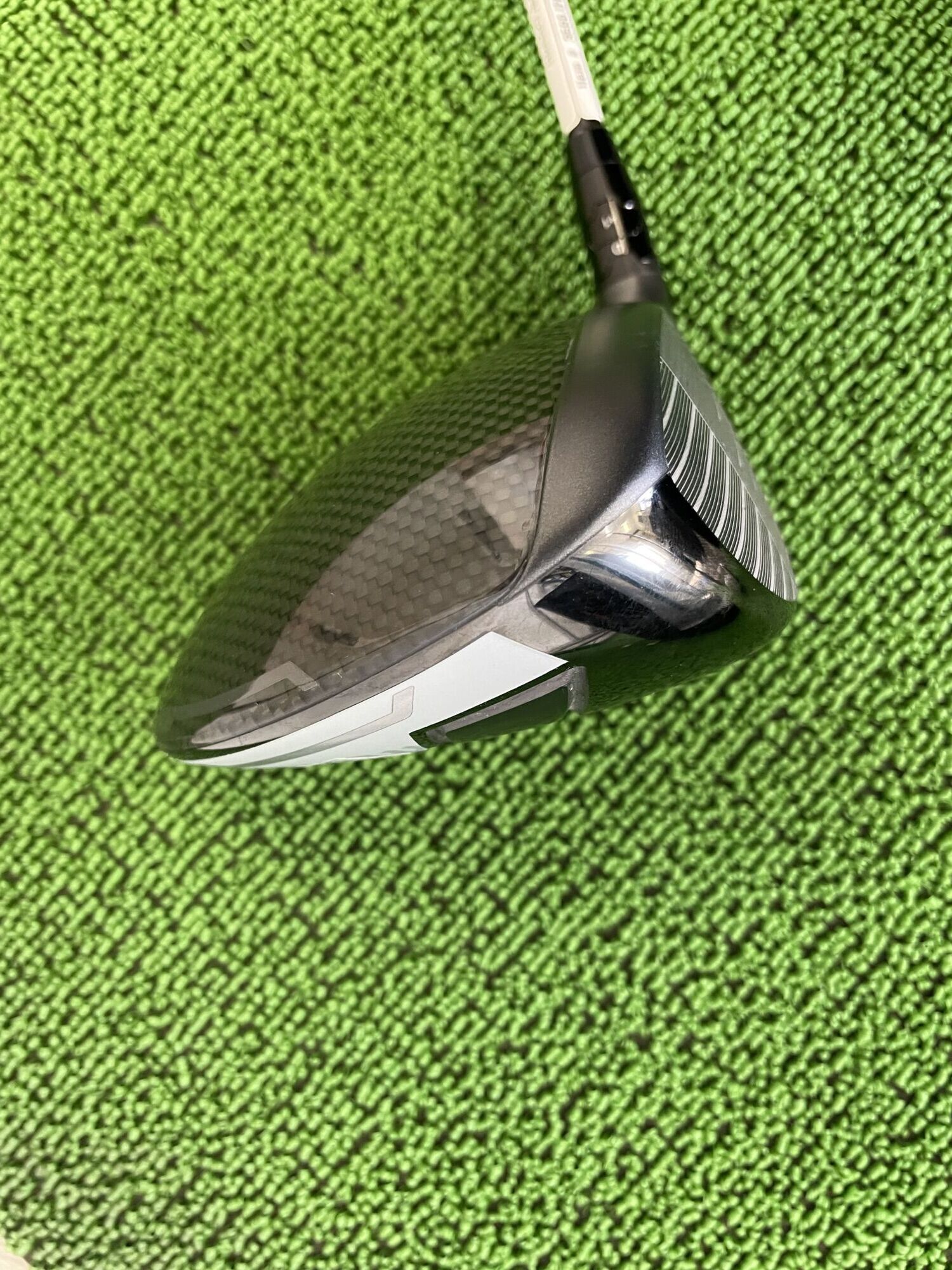 クアンタムマックスDドライバーヘッドのトゥ側部分