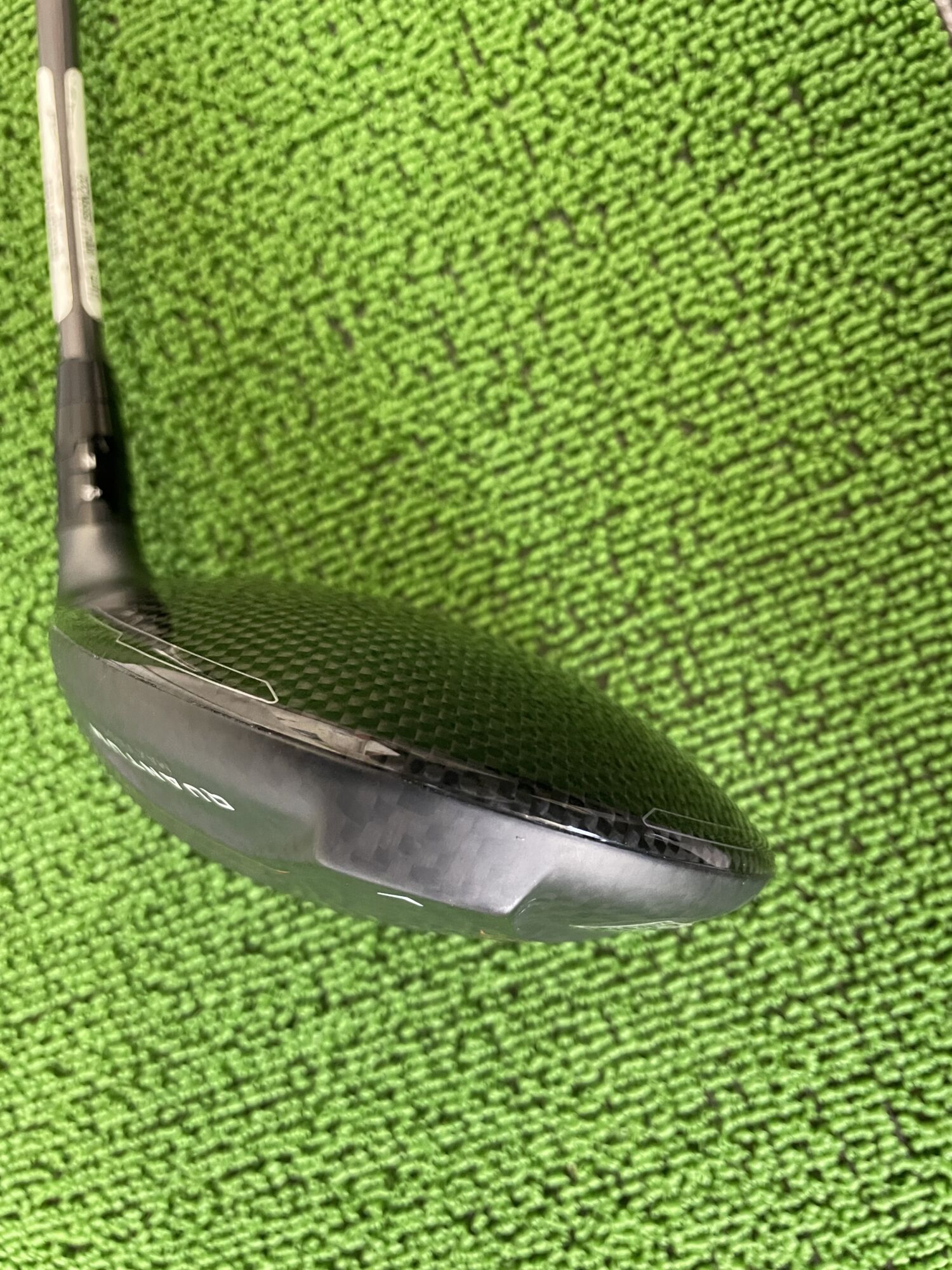 クアンタムマックスファストドライバーヘッドのバックフェース部分