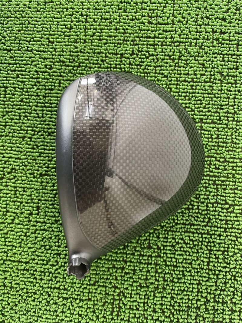 クアンタムトリプルダイヤMAXドライバーヘッドのクラウン部分