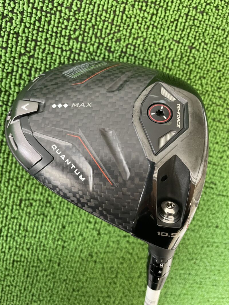 クアンタムトリプルダイヤMAXドライバーヘッドのソール部分