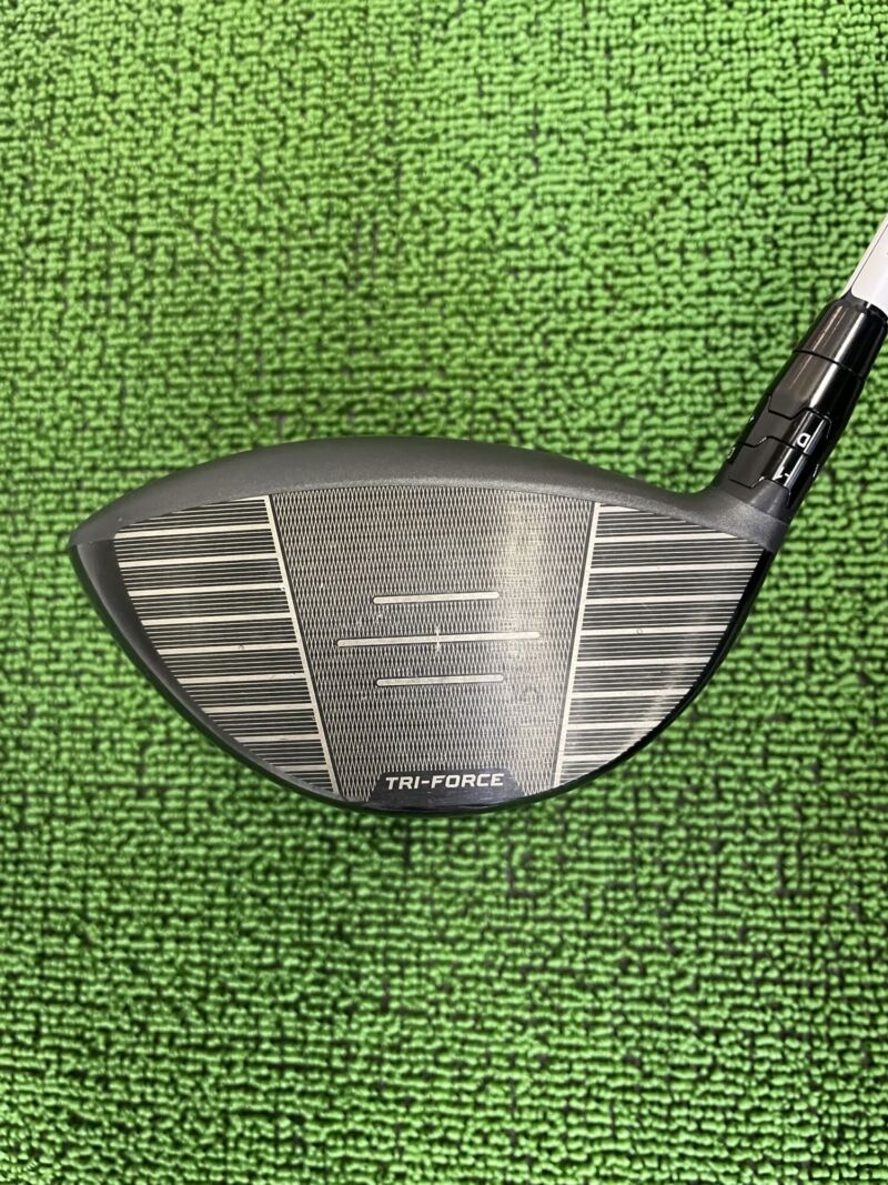 クアンタムトリプルダイヤドライバーヘッドのフェース面