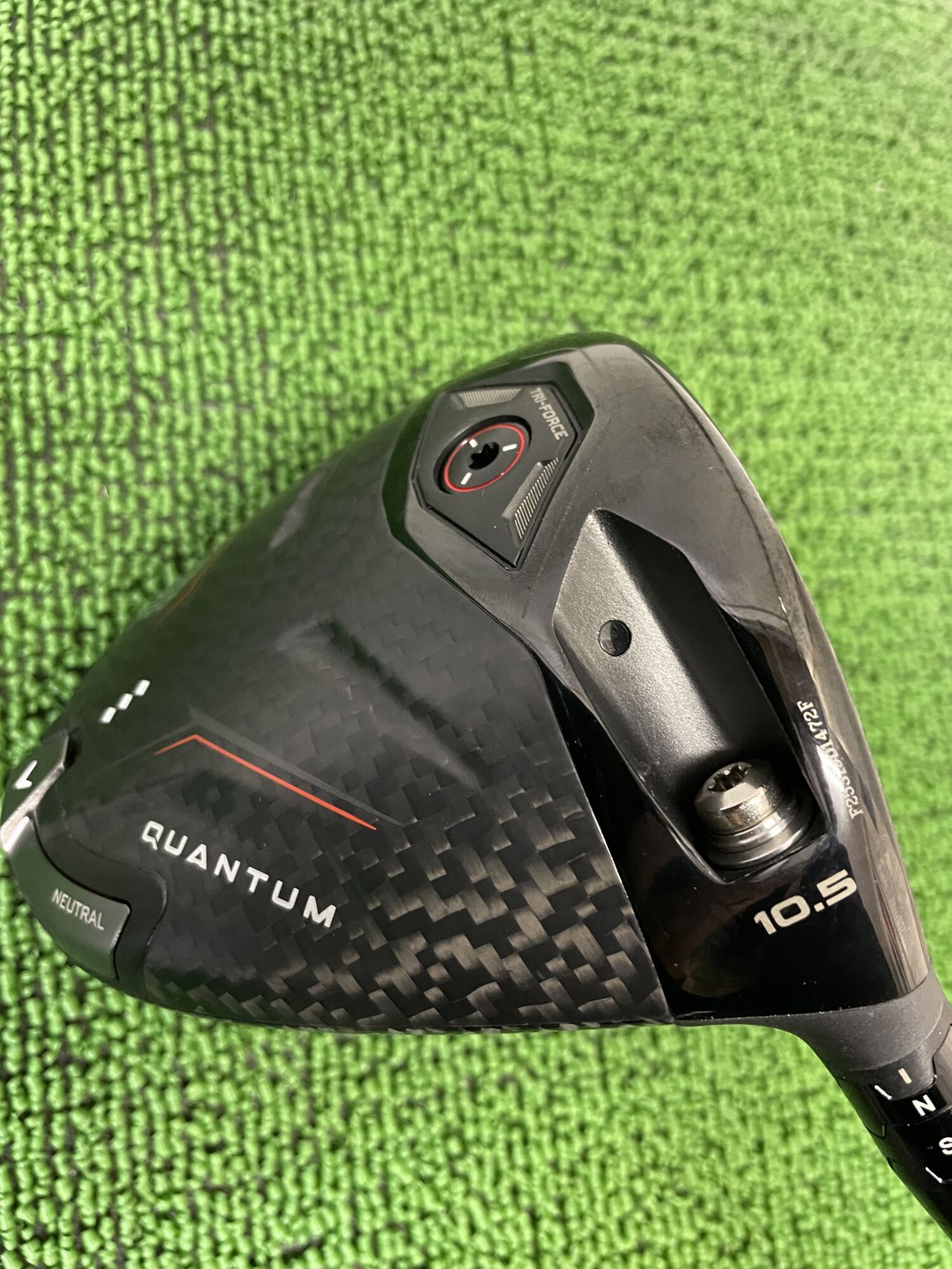 クアンタムトリプルダイヤドライバーヘッドのソール部分