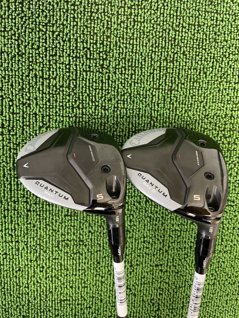 クアンタムフェアウェイウッドのヘッド（左MAX、右MAX D)のソール部分