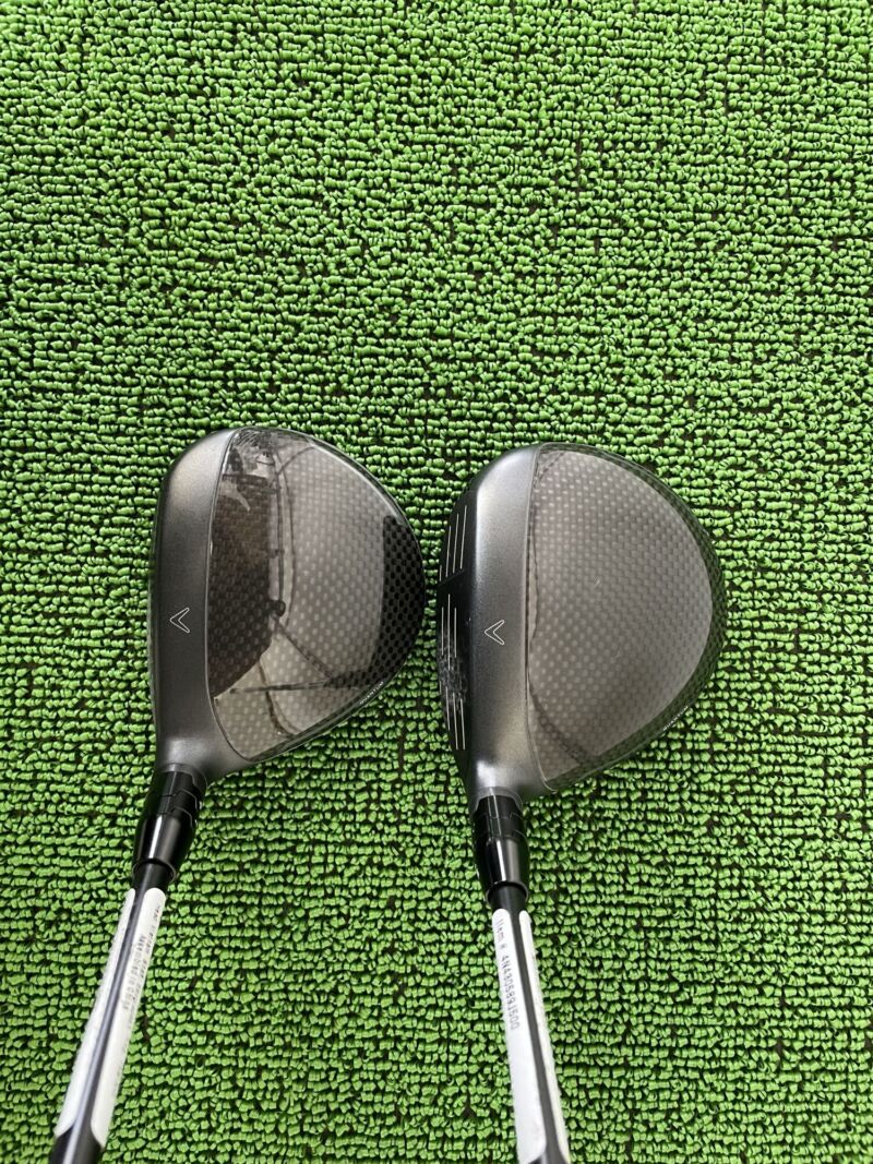 クアンタムフェアウェイウッドのヘッド（左MAX、右MAX D)のクラウン部分