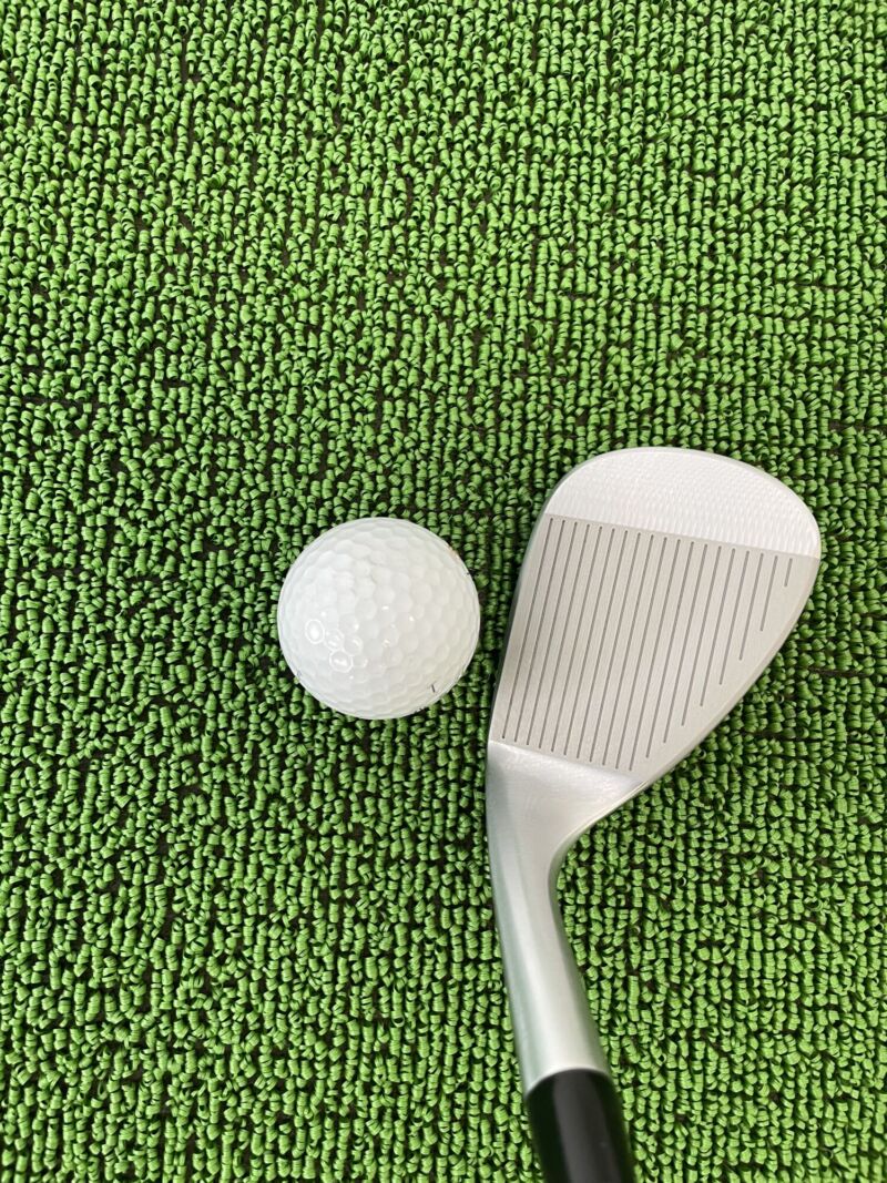 RTi-FOREGEDウェッジのフェース部分とボール