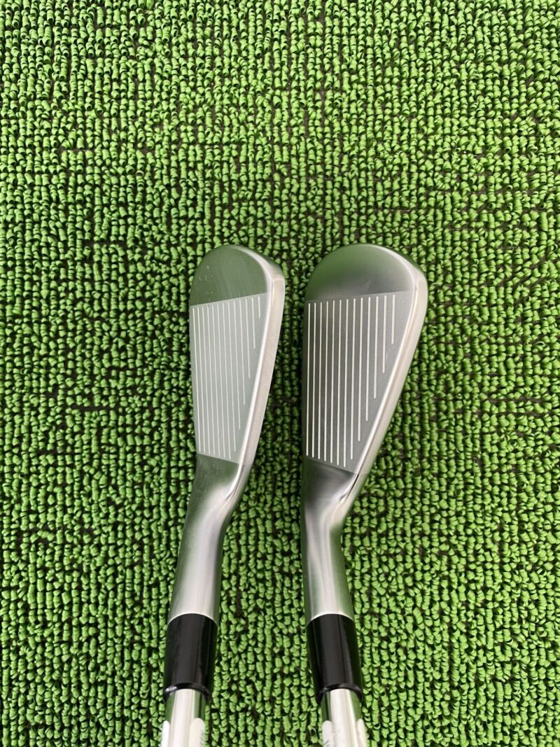 左 Xフォージド　右 Xフォージドスターアイアンのトップブレード